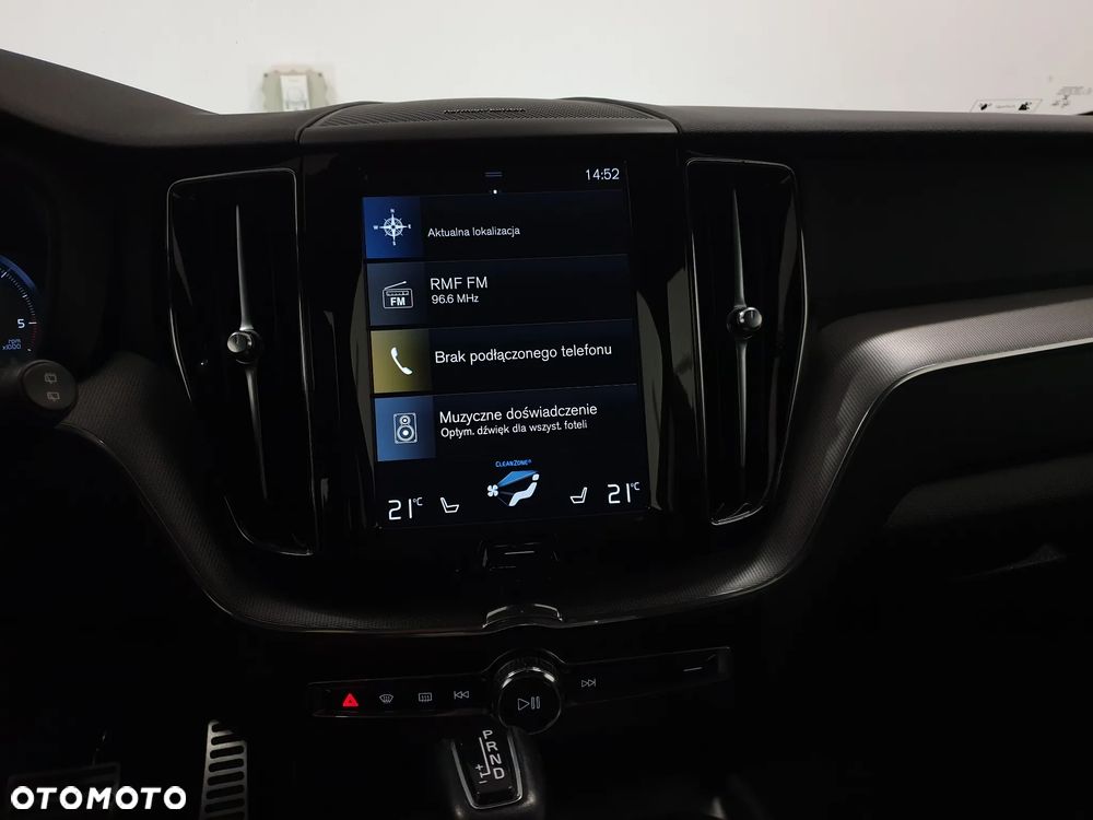 Volvo XC 60 D4 R-Design - 29