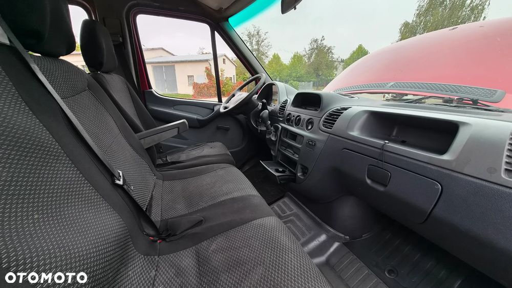 Mercedes-Benz Sprinter - 16