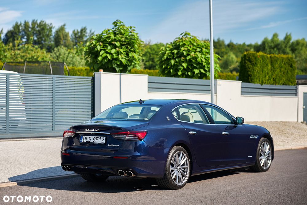 Maserati Quattroporte GranLusso S - 3