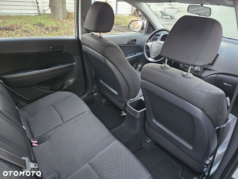 Hyundai i30 1.4 Comfort - 8