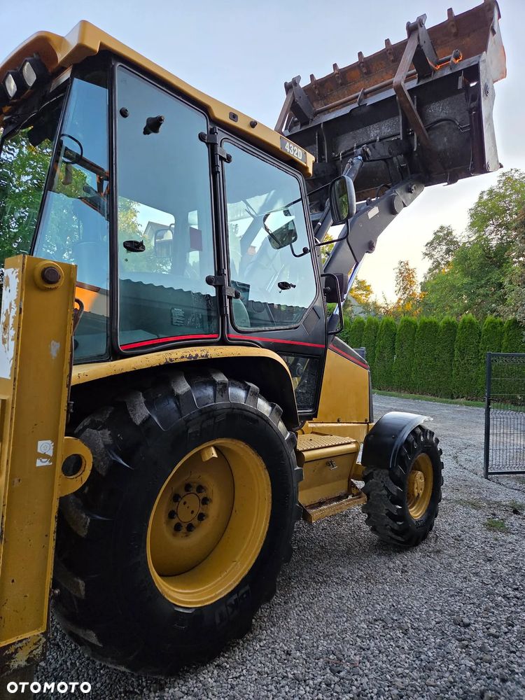 Caterpillar CAT 432D - 11
