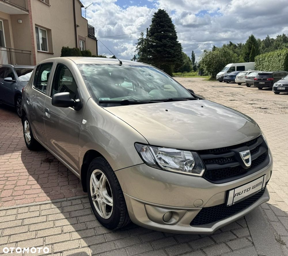 Dacia Sandero 1.2 16V 75 Essentiel - 8