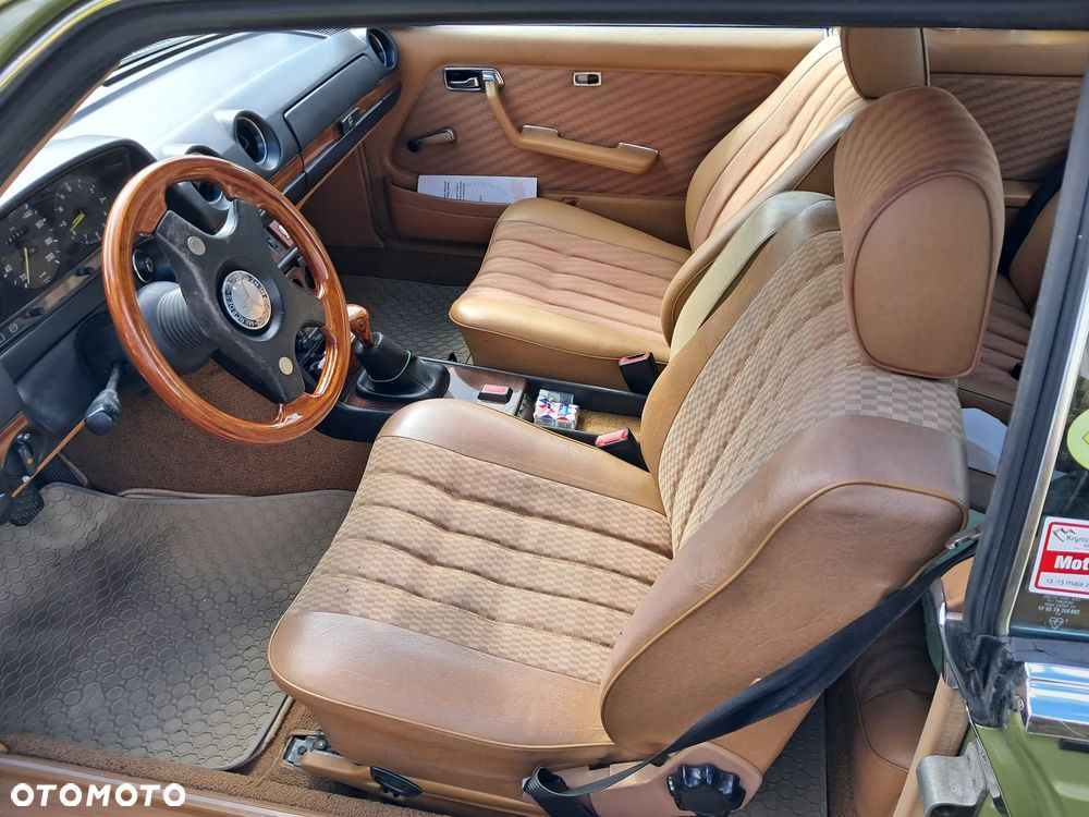 Mercedes-Benz W123 - 6