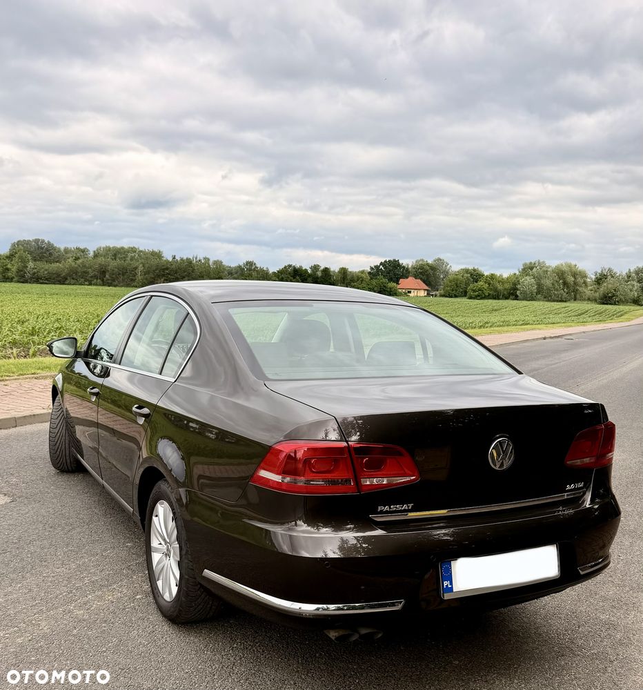 Volkswagen Passat 2.0 TDI Comfortline - 4