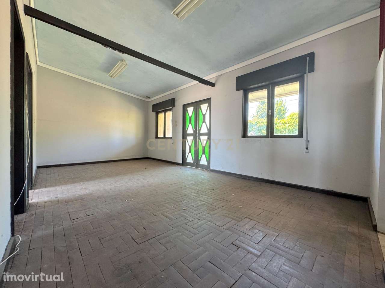 Moradia com 4 quartos, 3 armazéns e muito potencial em Freamunde, Paço - Grande imagem: 5/29