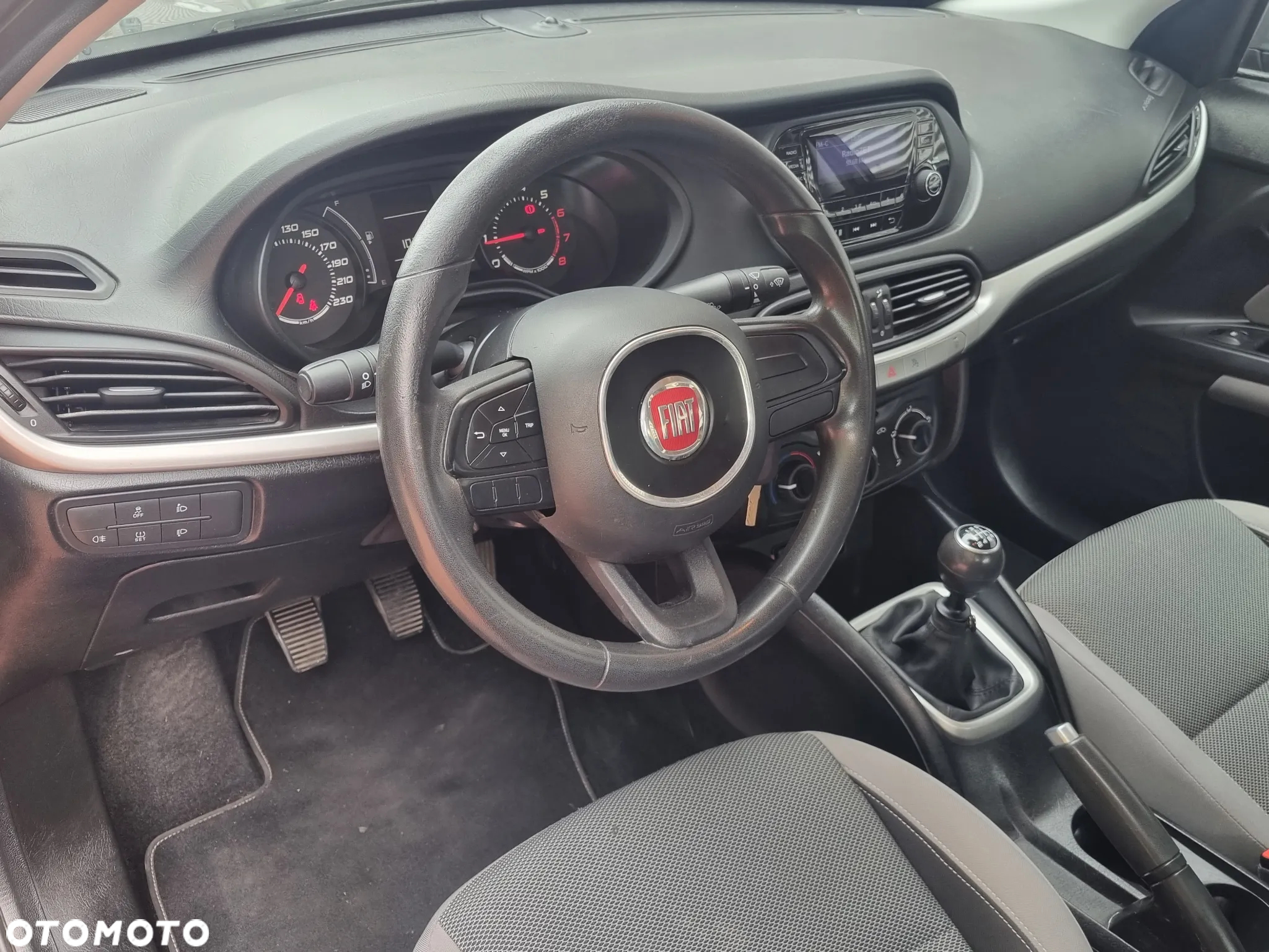 Fiat Tipo 1.4 16v Easy - 16