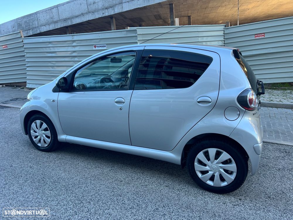 Toyota Aygo 1.0 Power Pack+AC+JLL - 11