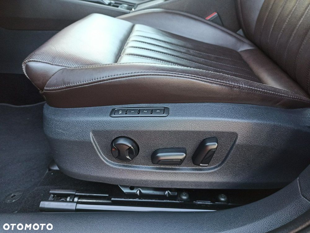 Skoda Superb 1.8 TSI L&K DSG - 24