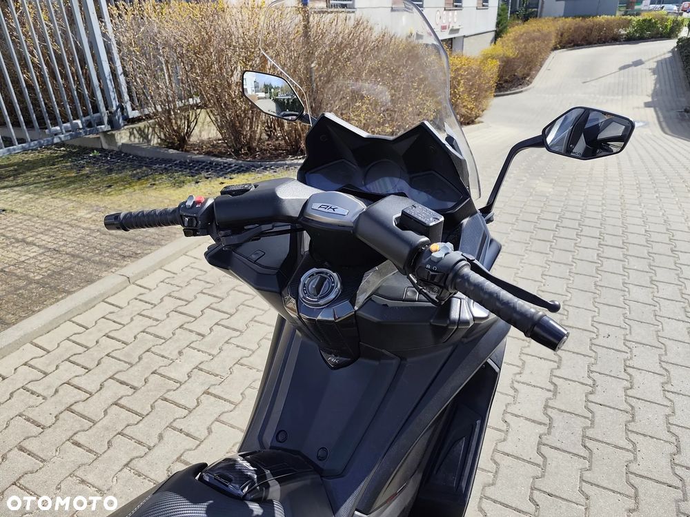 Kymco AK 550 - 20