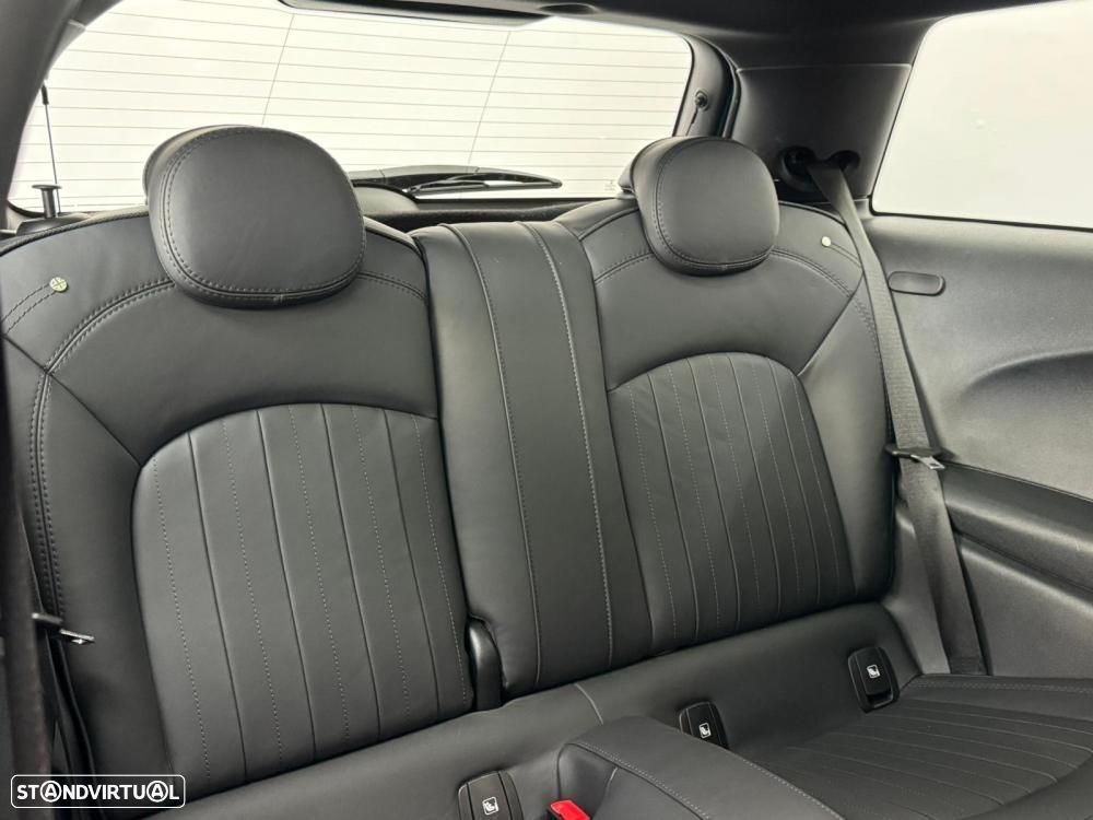 MINI 3 Portas Cooper SE Premium Essential - 22