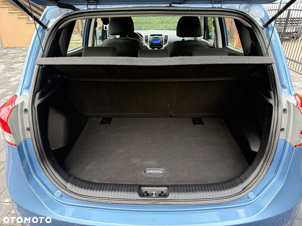 Hyundai ix20 1.6 CRDi blue Comfort - 18