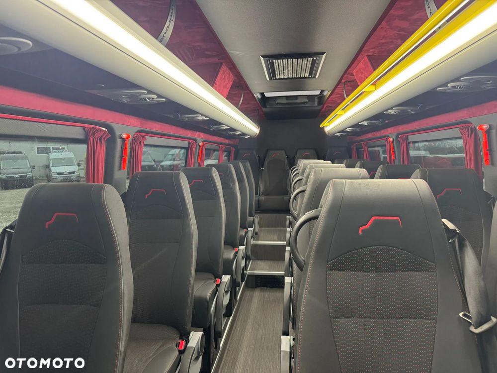 Mercedes-Benz Sprinter 517 - 9