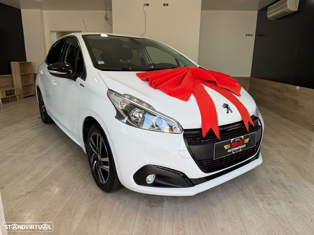 Peugeot 208 1.2 PureTech GT Line - 3
