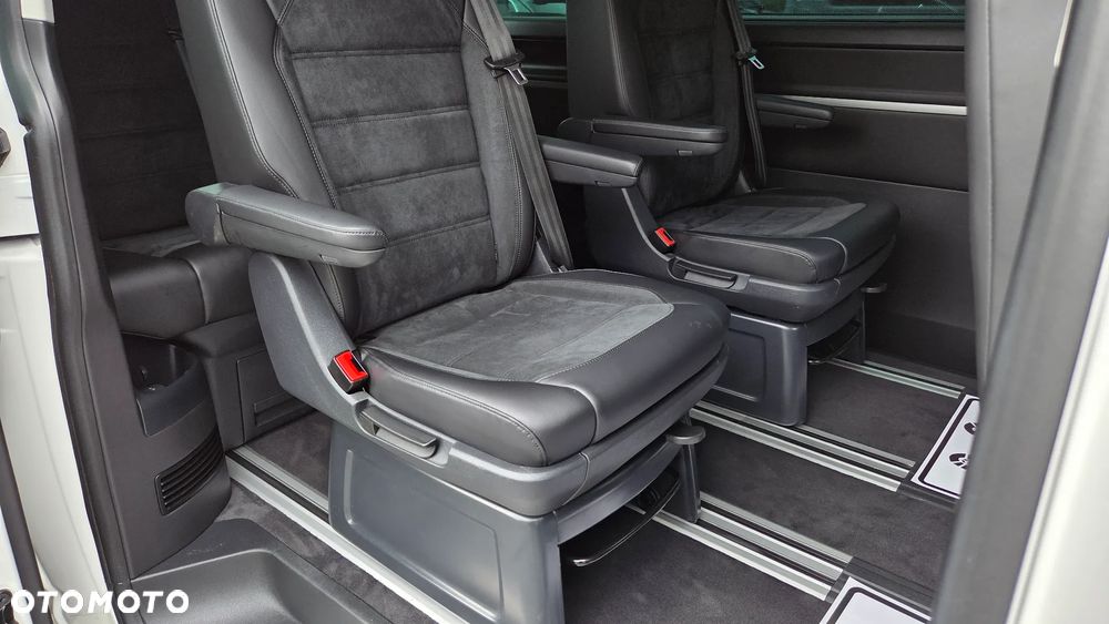 Volkswagen Multivan - 15