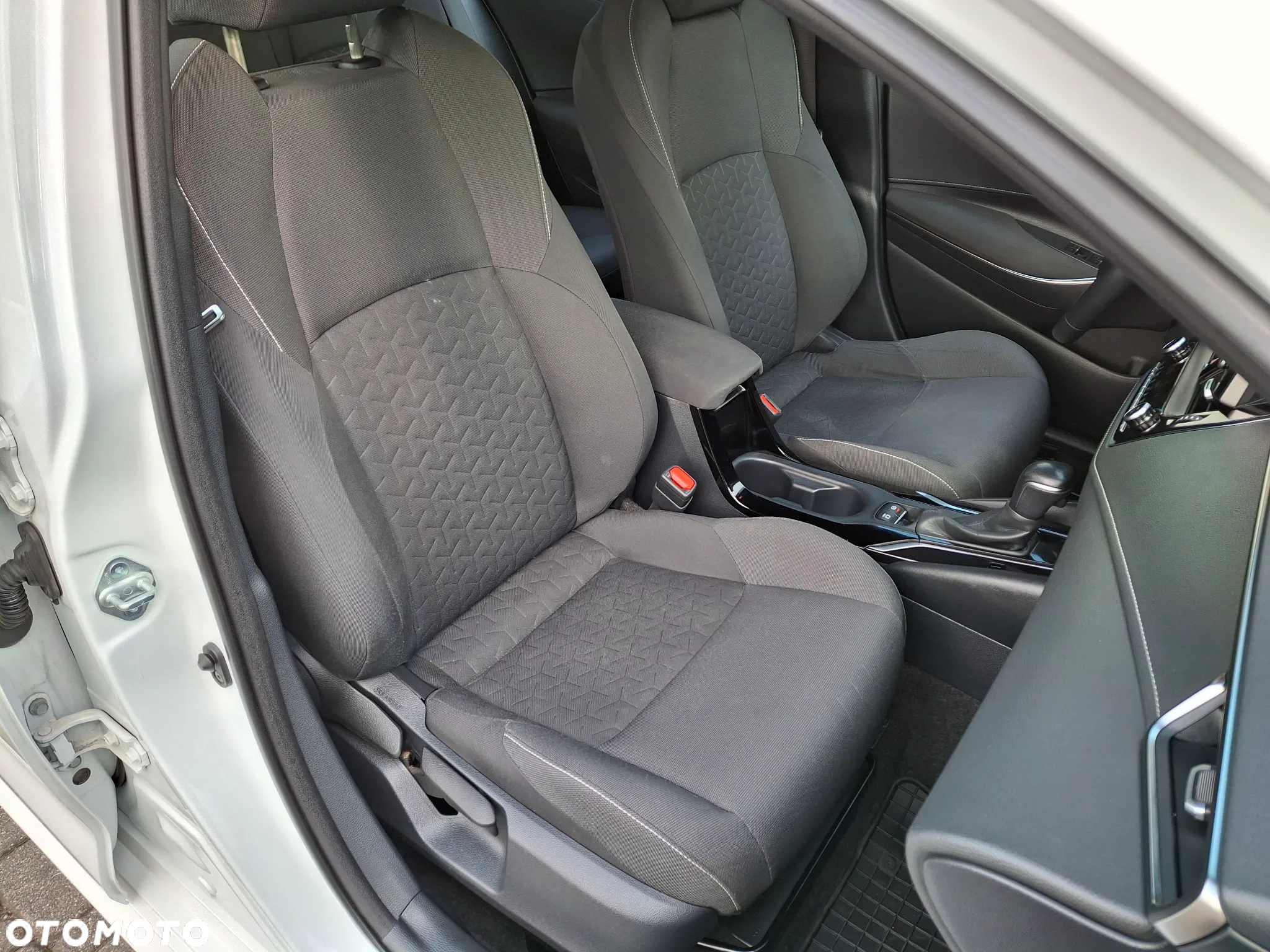 Toyota Corolla - 18