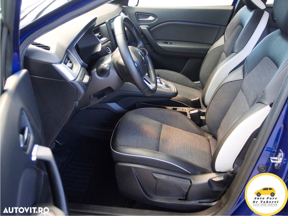 Renault Captur PHEV 160 Techno - 17