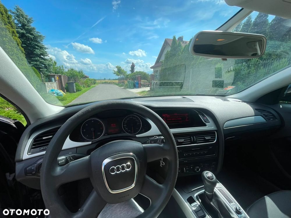 Audi A4 Avant 2.0 TDI - 9