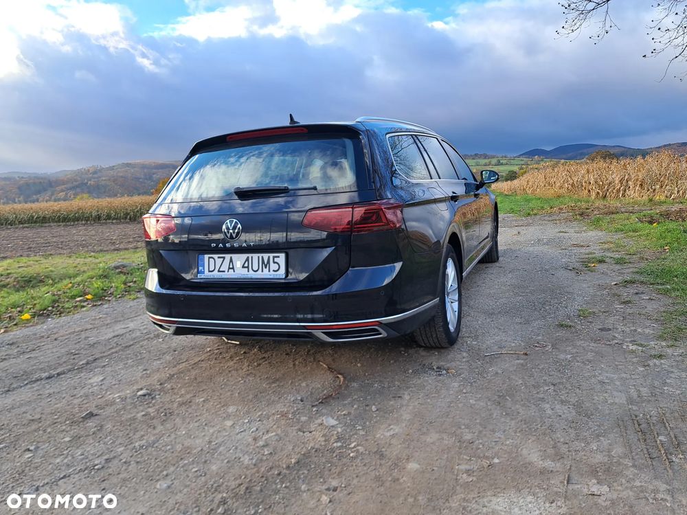Volkswagen Passat Variant ver-variant-2-0-tdi-scr-dsg-elegance - 6