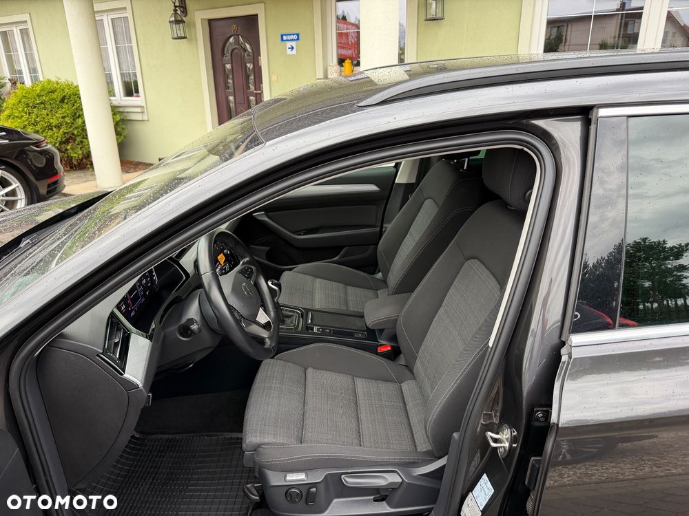 Volkswagen Passat 1.5 TSI EVO Elegance - 8