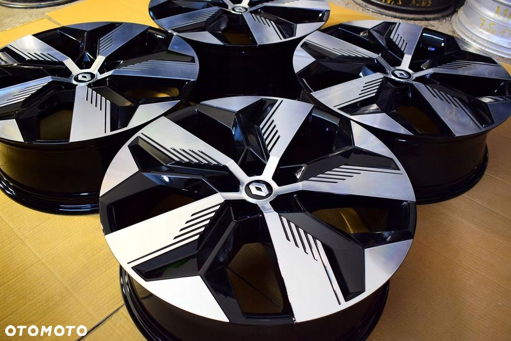 RENAULT 20 Megane V E-TECH Nowy Model Oryginał Jak Nowe - 3