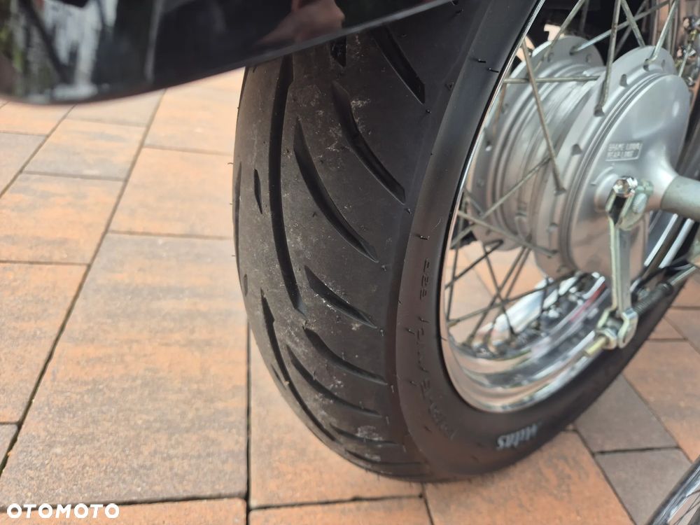 Suzuki Intruder - 15