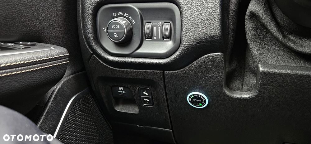 RAM 1500 - 29