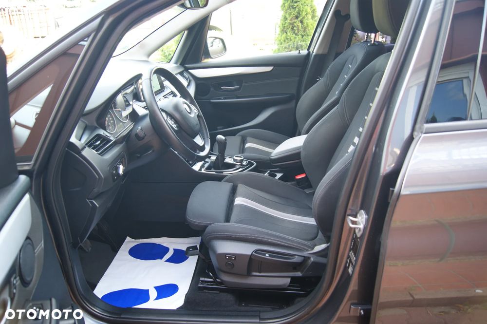 BMW Seria 2 218d GT Sport Line - 11