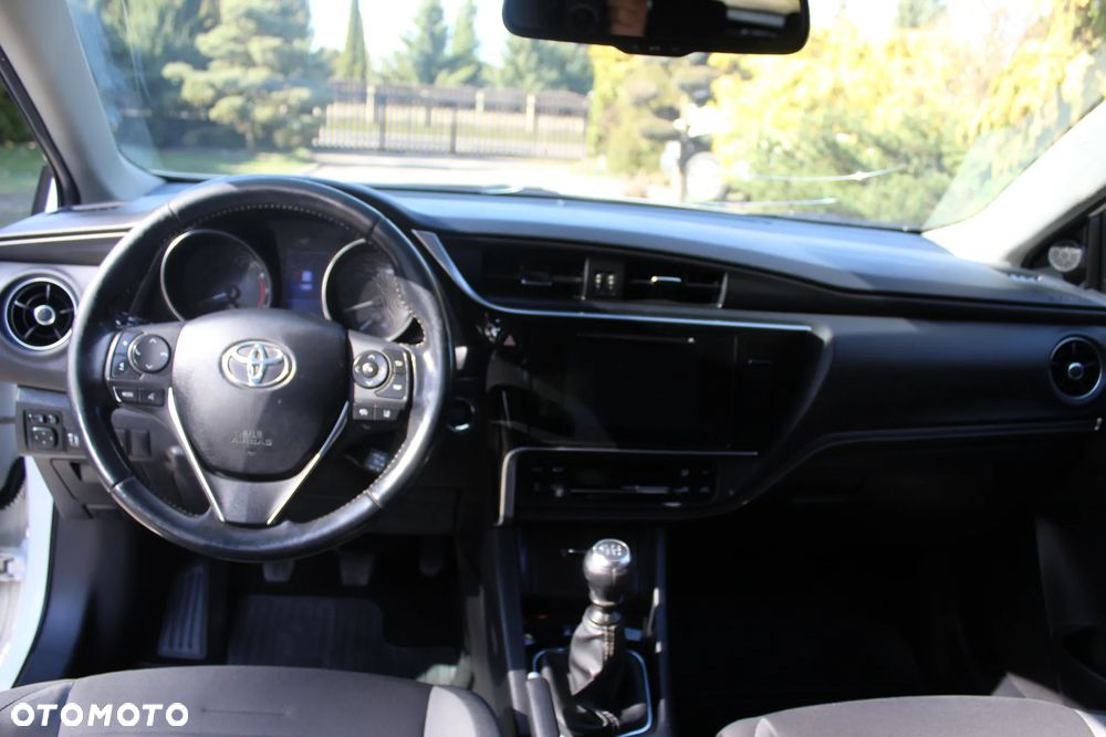 Toyota Auris 1.33 Dual-VVT-i Comfort - 20