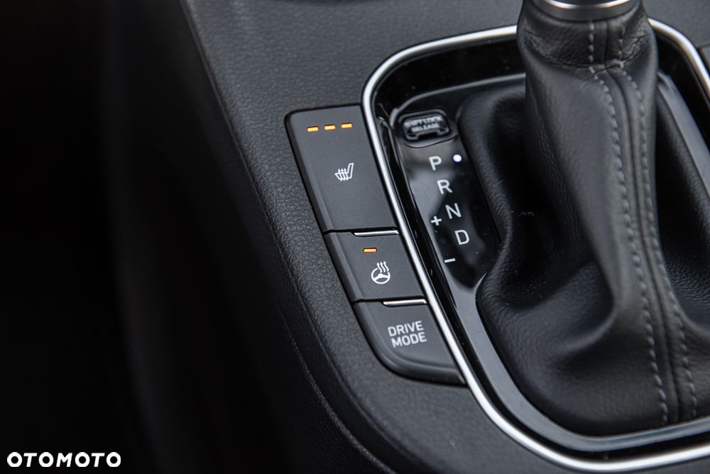 Hyundai i30 1.5 T-GDI 48V Premium DCT - 26