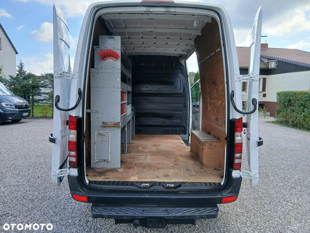 Mercedes-Benz Sprinter - 10