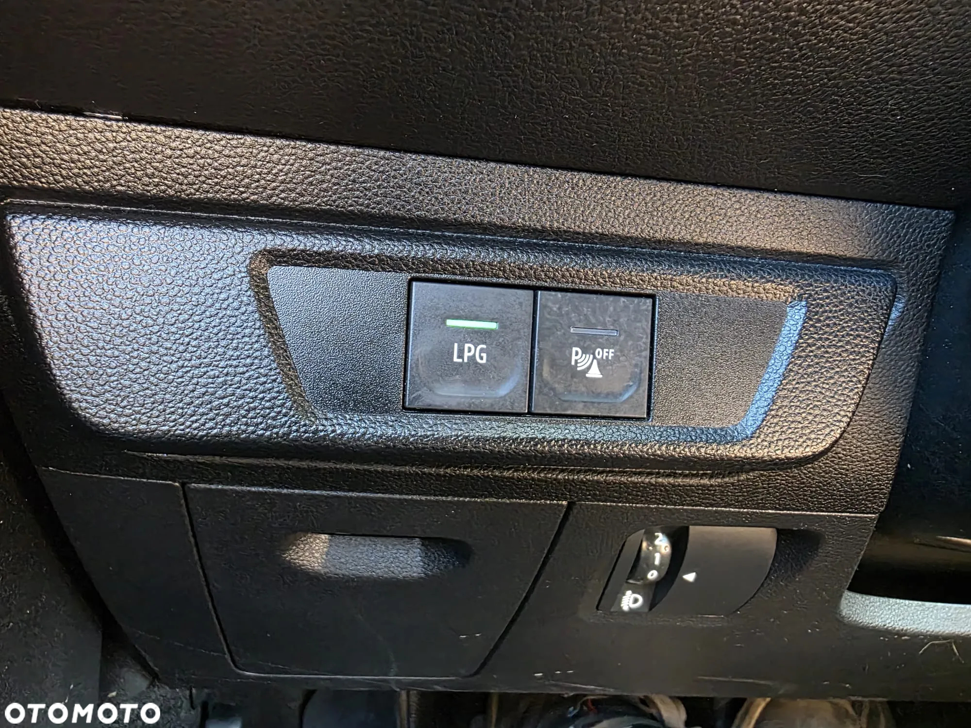 Dacia Jogger 1.0 TCe Comfort 7os - 15
