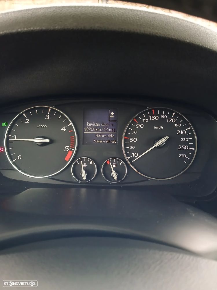 Renault Laguna Break 1.5 dCi Confort - 19