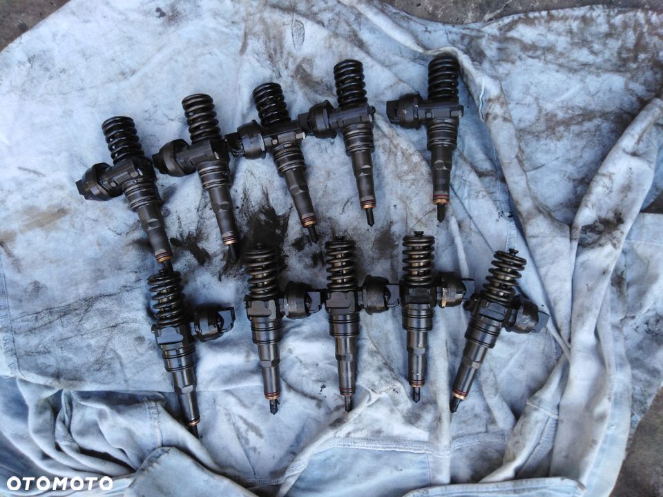 Pompowtrysk Wtrysk Pompowtryskiwacz 5.0tdi 07Z130073H