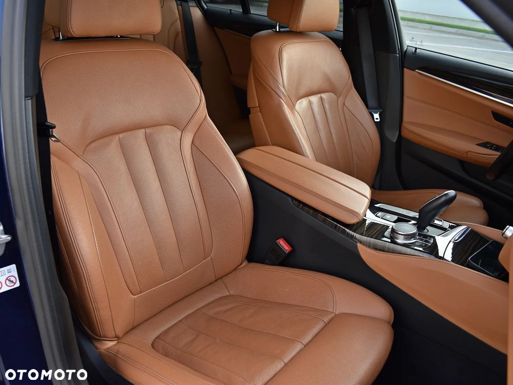 BMW Seria 5 540d xDrive M Sport sport - 12