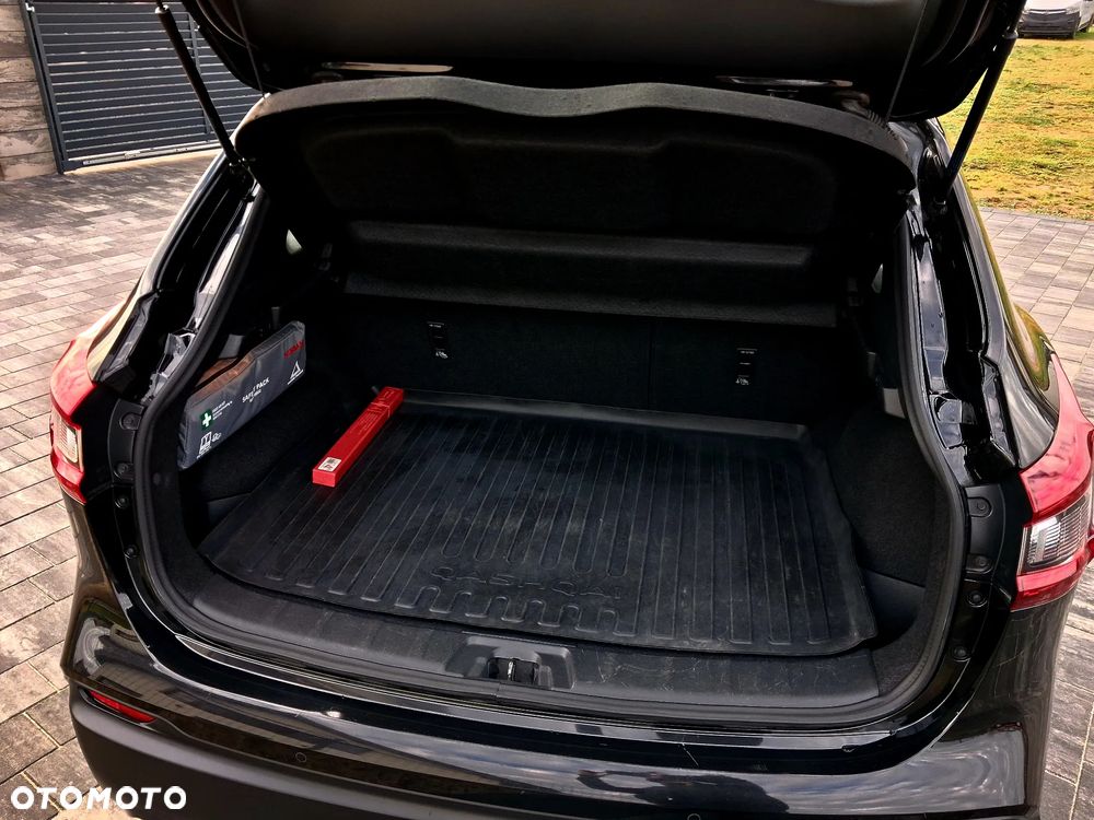 Nissan Qashqai 1.3 DIG-T N-CONNECTA - 38