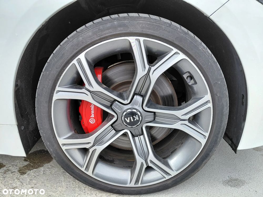 Kia Stinger 3.3 T-GDI AWD GT - 26