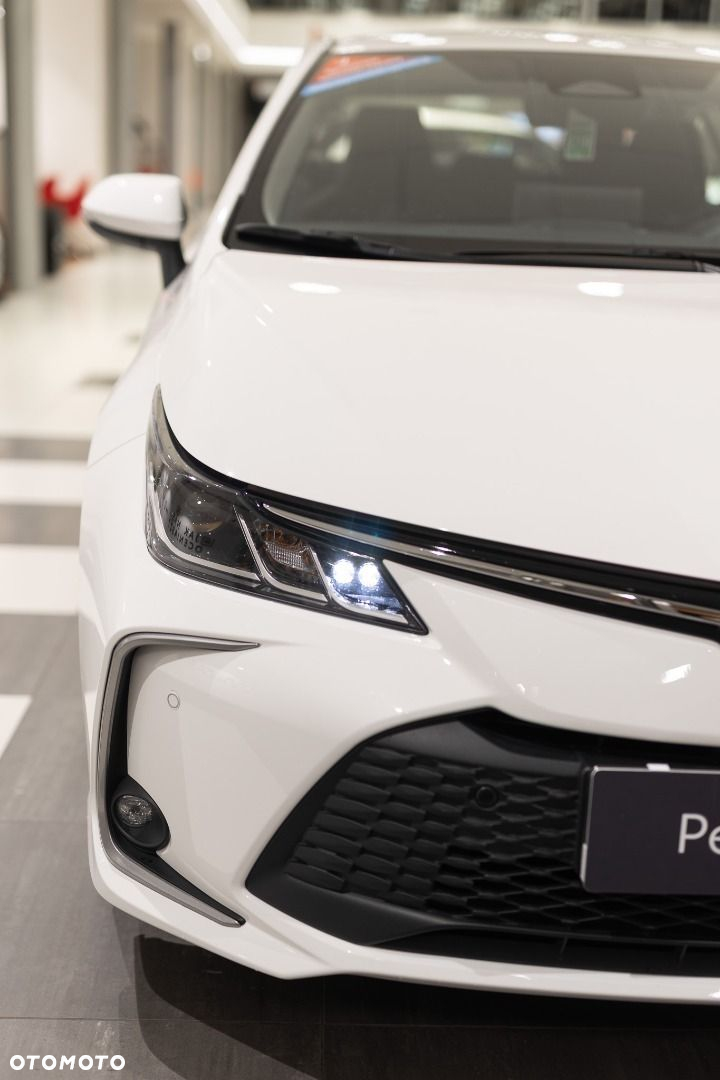 Toyota Corolla - 10