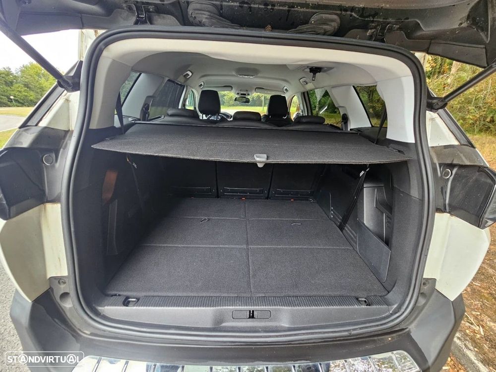 Peugeot 5008 1.5 BlueHDi Allure Pack EAT8 - 28