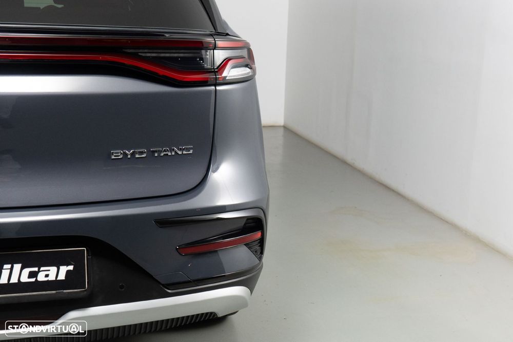 BYD Tang 108.8 kWh AWD Flagship - 21