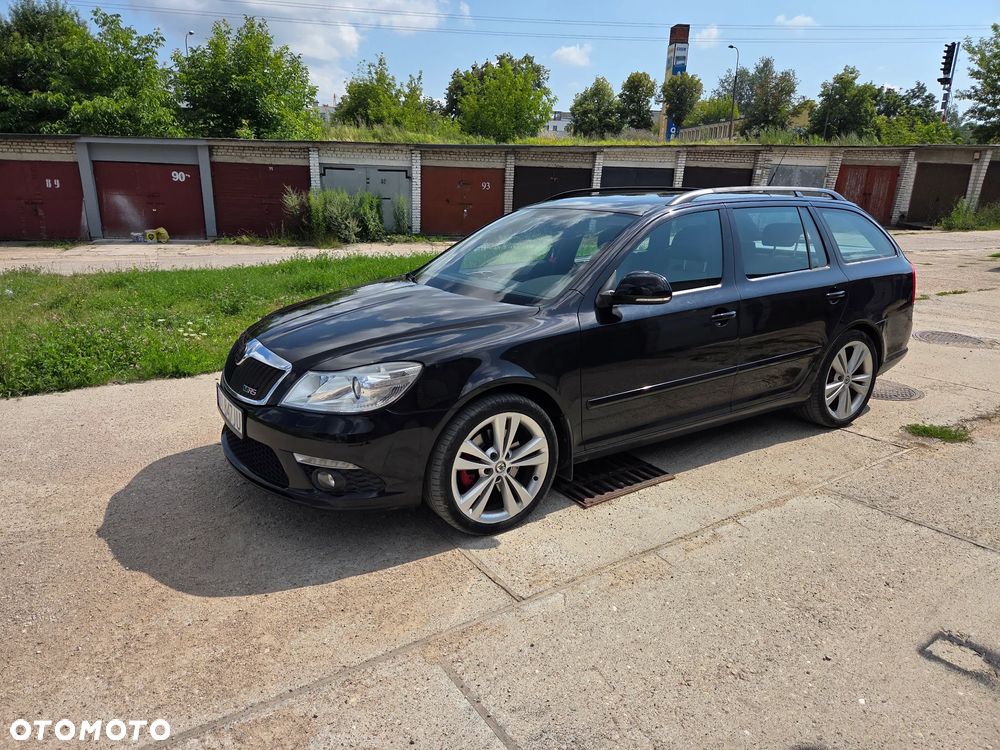 Skoda Octavia 2.0 TDI CR DPF RS - 4