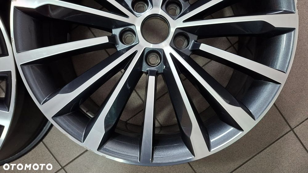 Felgi Aluminiowe 19 Skoda Superb III 5x112 ET 44 - 6
