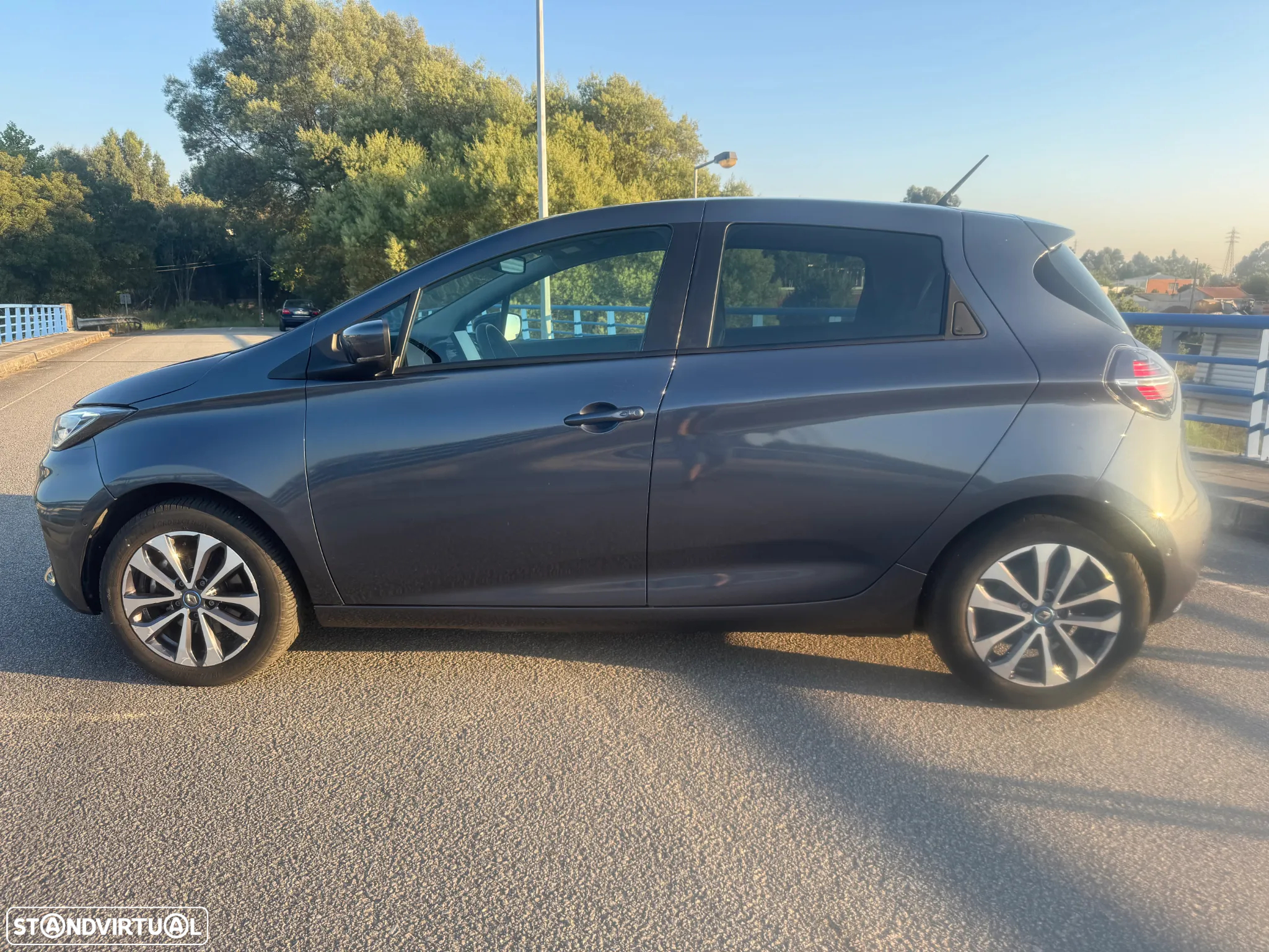 Renault Zoe (c/ Bateria) Z.E. 50 INTENS - 8