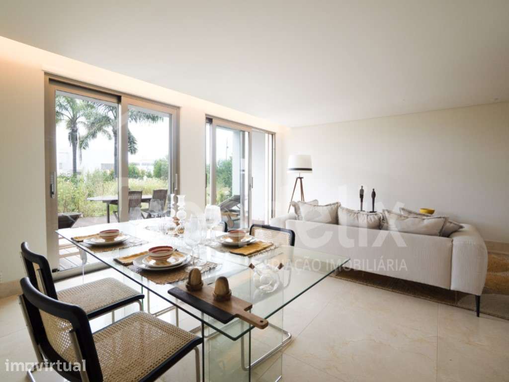 Esplêndida moradia T2+1 nova no Caminho da Torre Velha, Albufeira - Grande imagem: 2/53