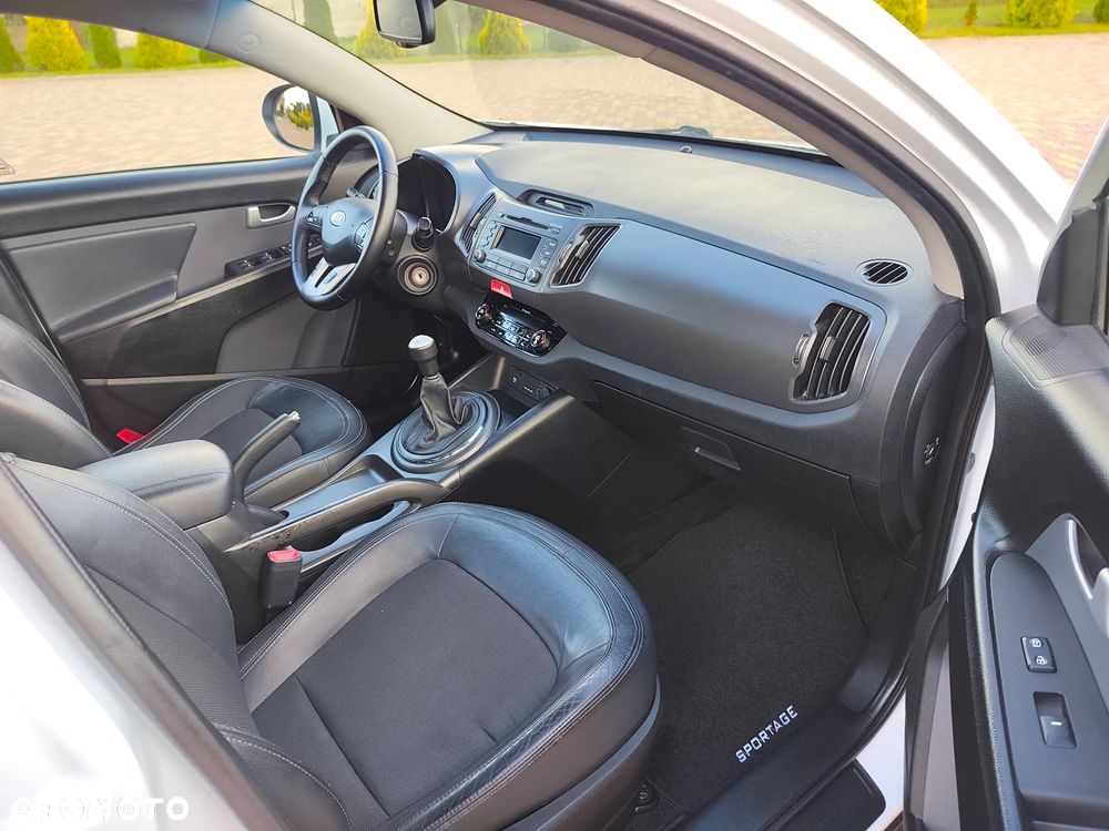 Kia Sportage 2.0 CVVT 2WD Spirit - 22