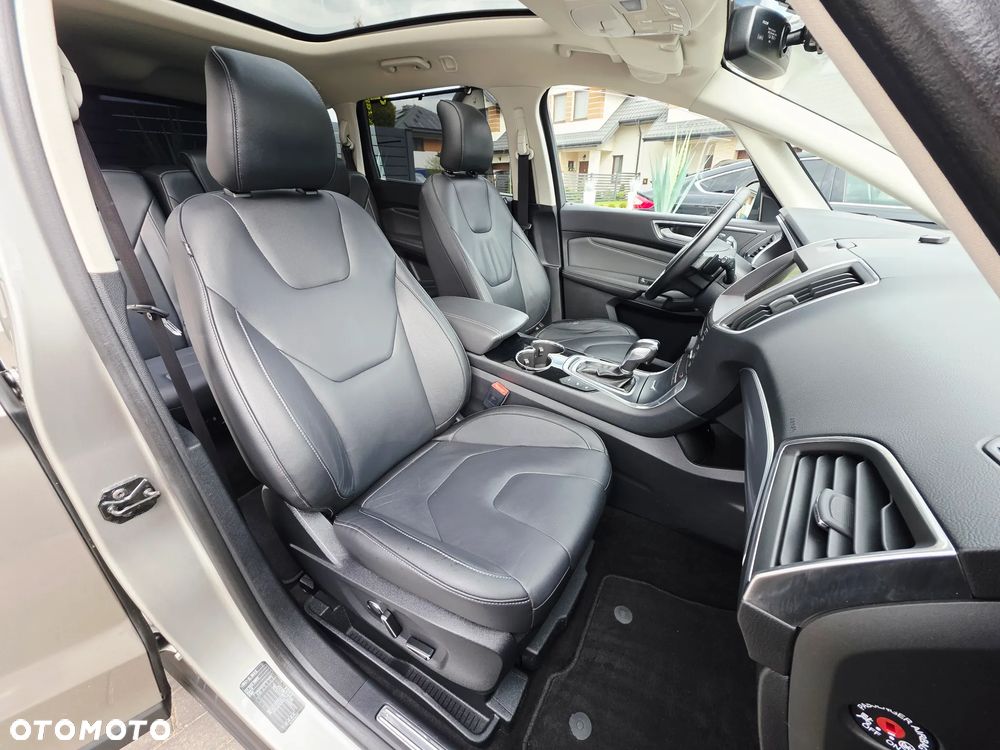 Ford S-Max 2.0 TDCi Titanium PowerShift - 32