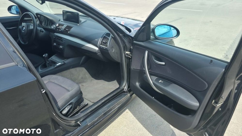 BMW Seria 1 - 12