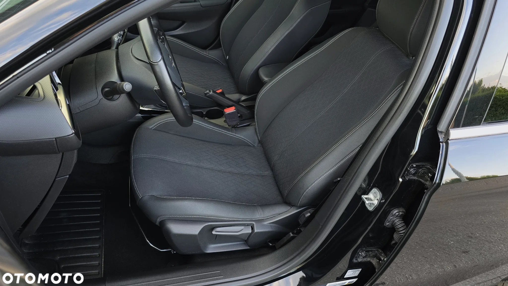 Opel Corsa 1.2 Ultimate Pack S&S - 23