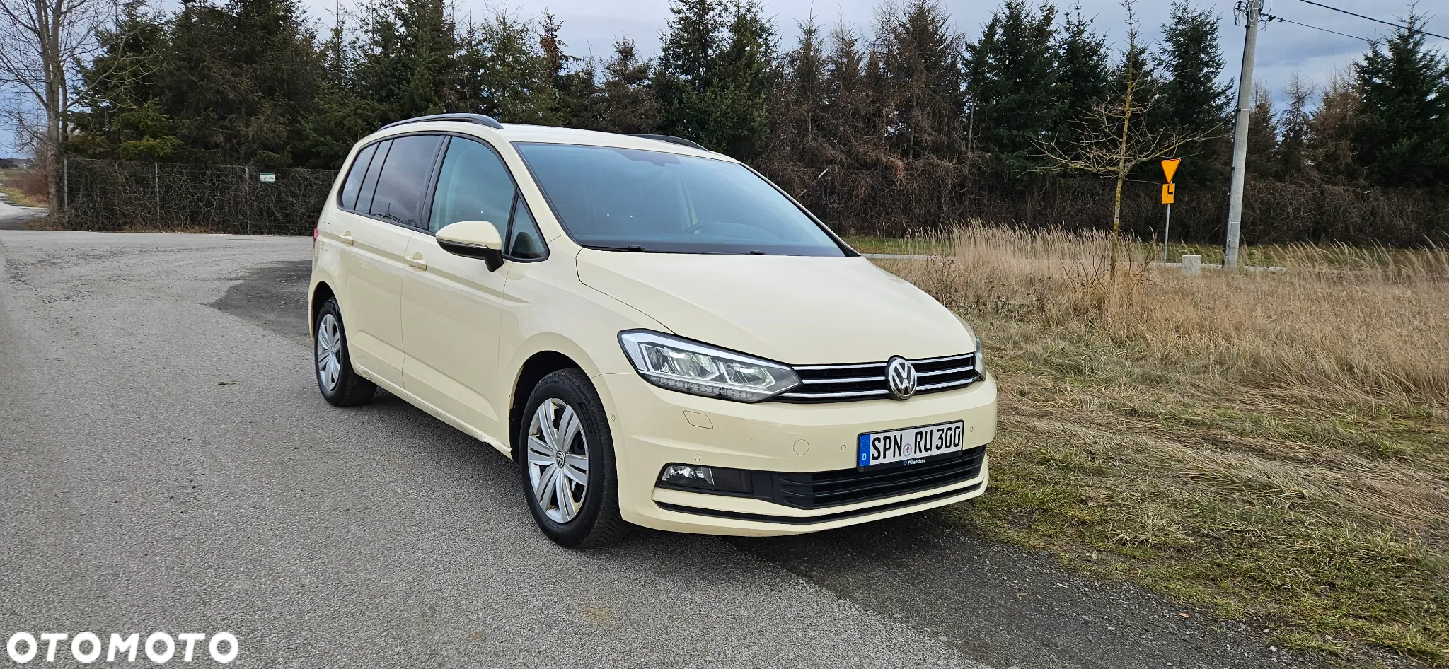 Volkswagen Touran 2.0 TDI SCR DSG UNITED - 2