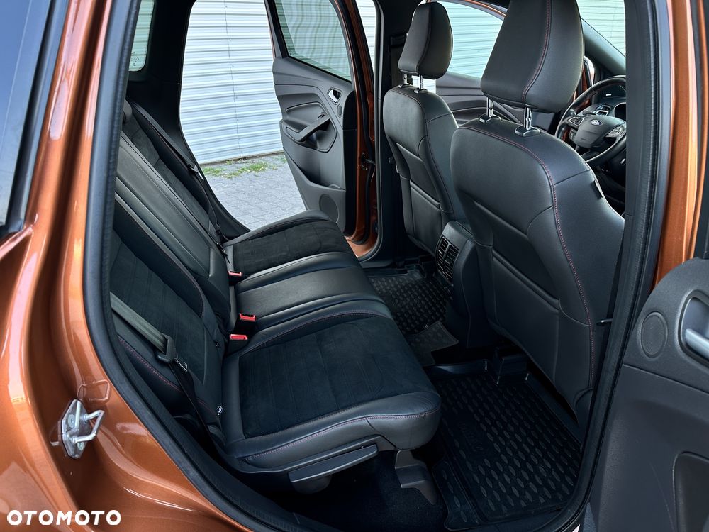 Ford Kuga 2.0 TDCi 4x4 ST-Line - 22