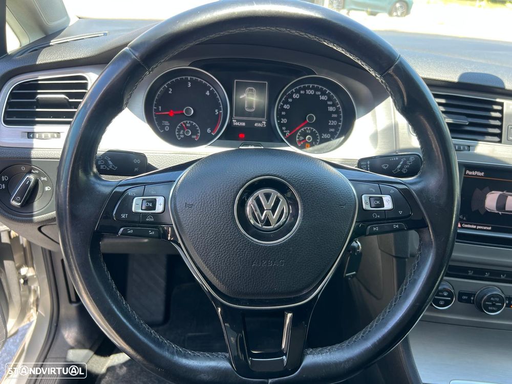Volkswagen Golf 1.6 TDi GPS Edition — fotografia 13